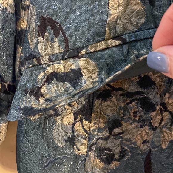 Floral Jacket - Picture 4 of 11